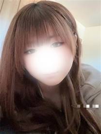 ���E