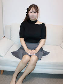 �̂�